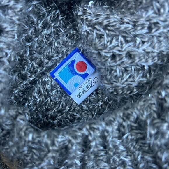 Dorfman Milano  Heather Gray Beaded Slouchy Knit Beanie - Picture 4 of 9